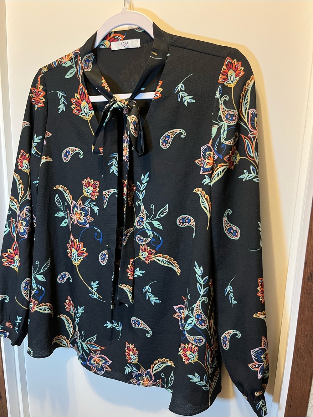 O&A Black Floral Tie-Neck Blouse